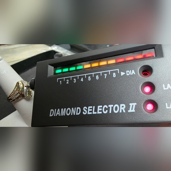 R267  Natural White Diamond Cocktail Ring - Picture 12 of 12